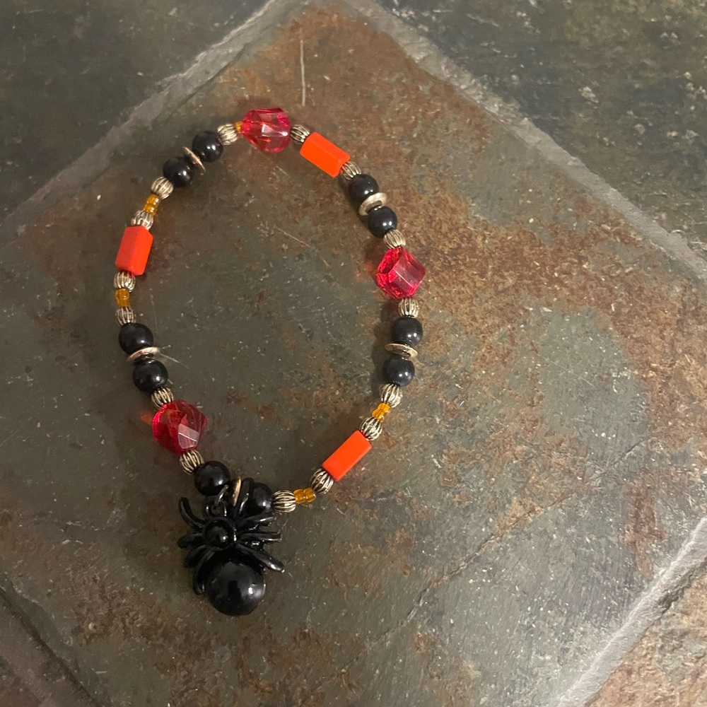 Handmade Black & Red Spider Charm Beaded Bracelet